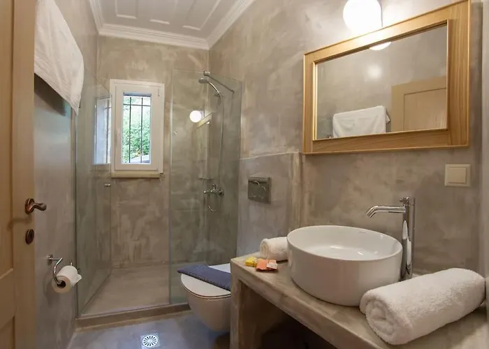 Avli - Tranquil Stonehouse In Lefkada Alexandros