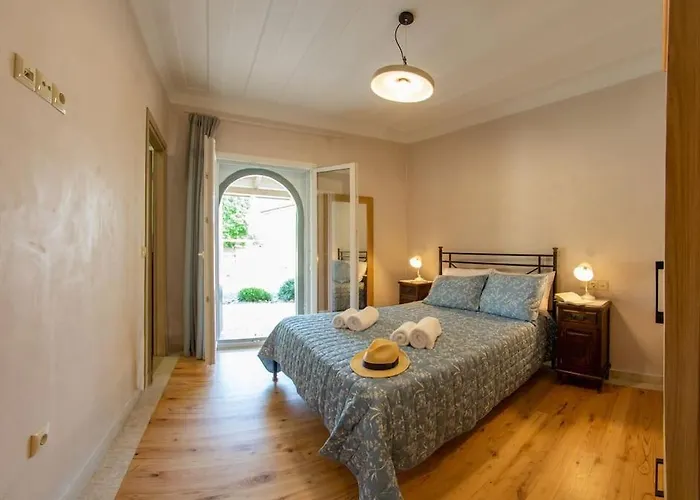 Case de vacanță Avli - Tranquil Stonehouse In Lefkada Alexandros